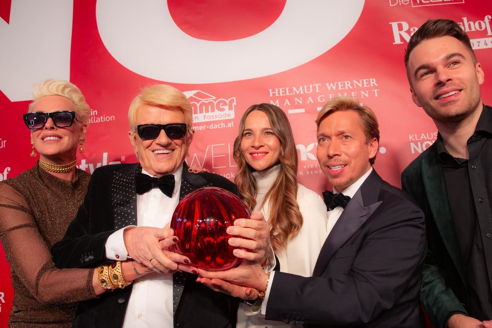 Brigitte Nielsen, Heino, Nicole Werner, Helmut Werner und Benedict Bartsch bei der Weltpremiere in Kitzbühel