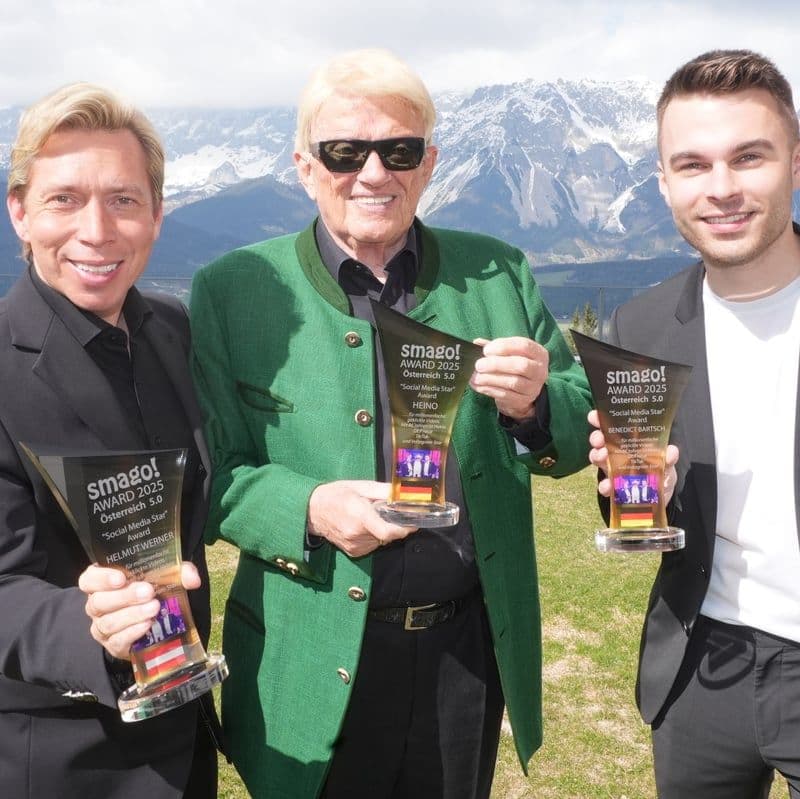 Helmut Werner, Heino und Benedict Bartsch mit den „Social Media Star"-Awards